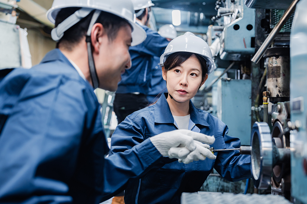 技能実習と特定技能の違いをわかりやすく解説！受け入れで迷ったらまず読むべき比較ガイド